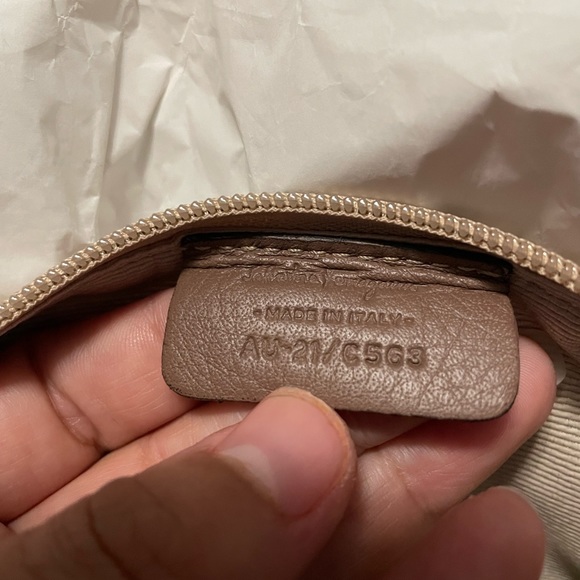 Animal print Salvatore Ferragamo bag. - Picture 7 of 7